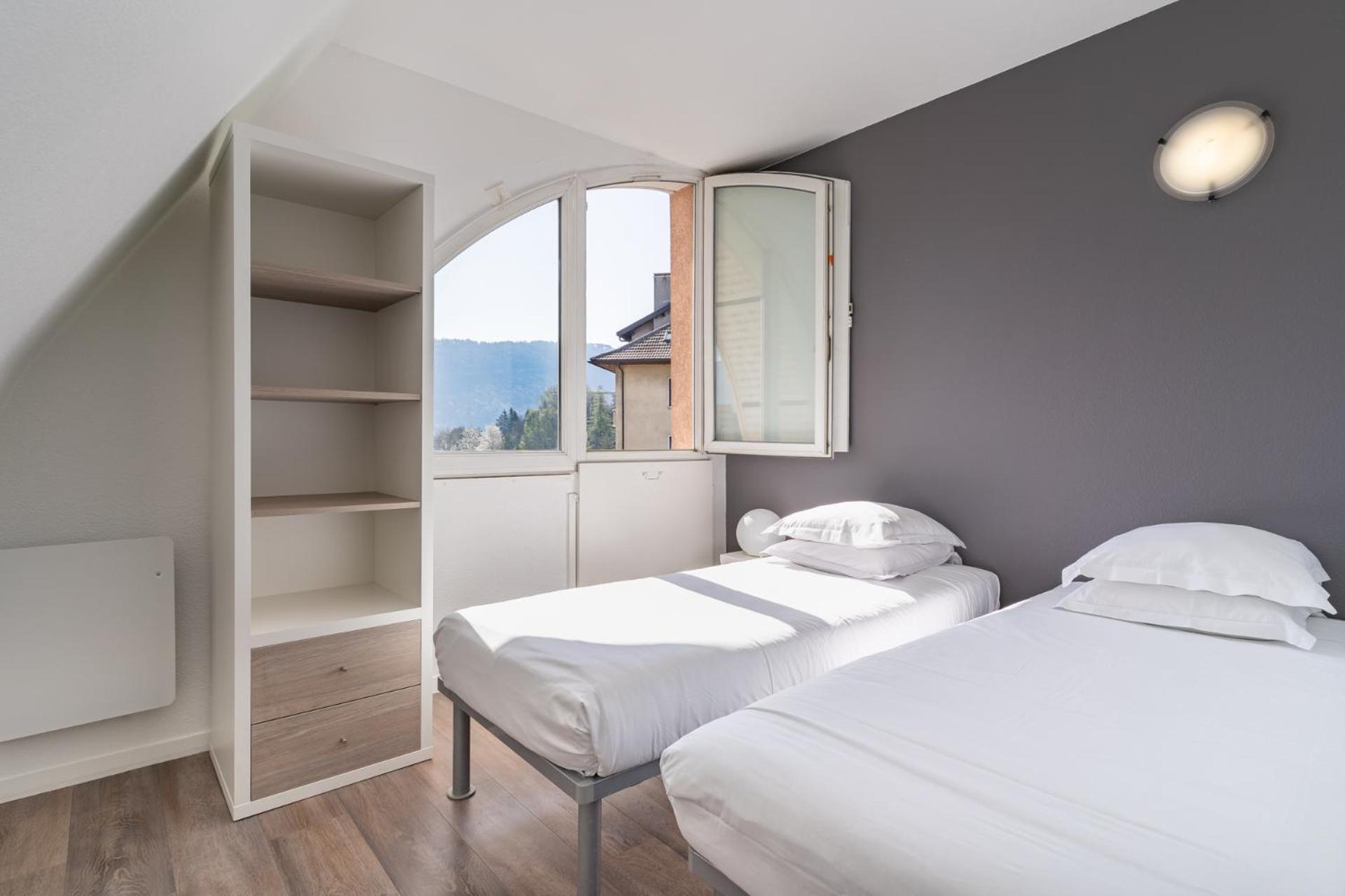 Sejours & Affaires Annecy Le Pont Neuf Aparthotel Cran-Gévrier Exterior foto