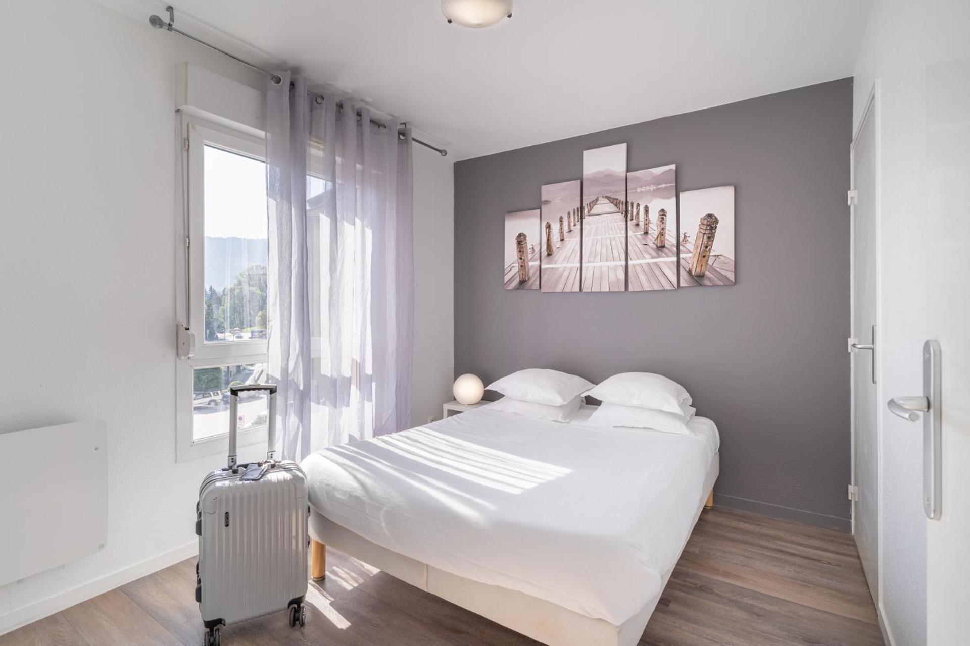 Sejours & Affaires Annecy Le Pont Neuf Aparthotel Cran-Gévrier Exterior foto