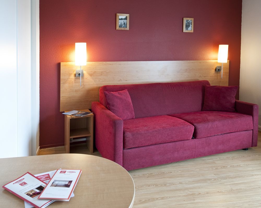 Sejours & Affaires Annecy Le Pont Neuf Aparthotel Cran-Gévrier Exterior foto